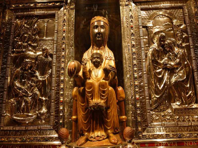 Photo: Tours privados al Monasterio de Montserrat